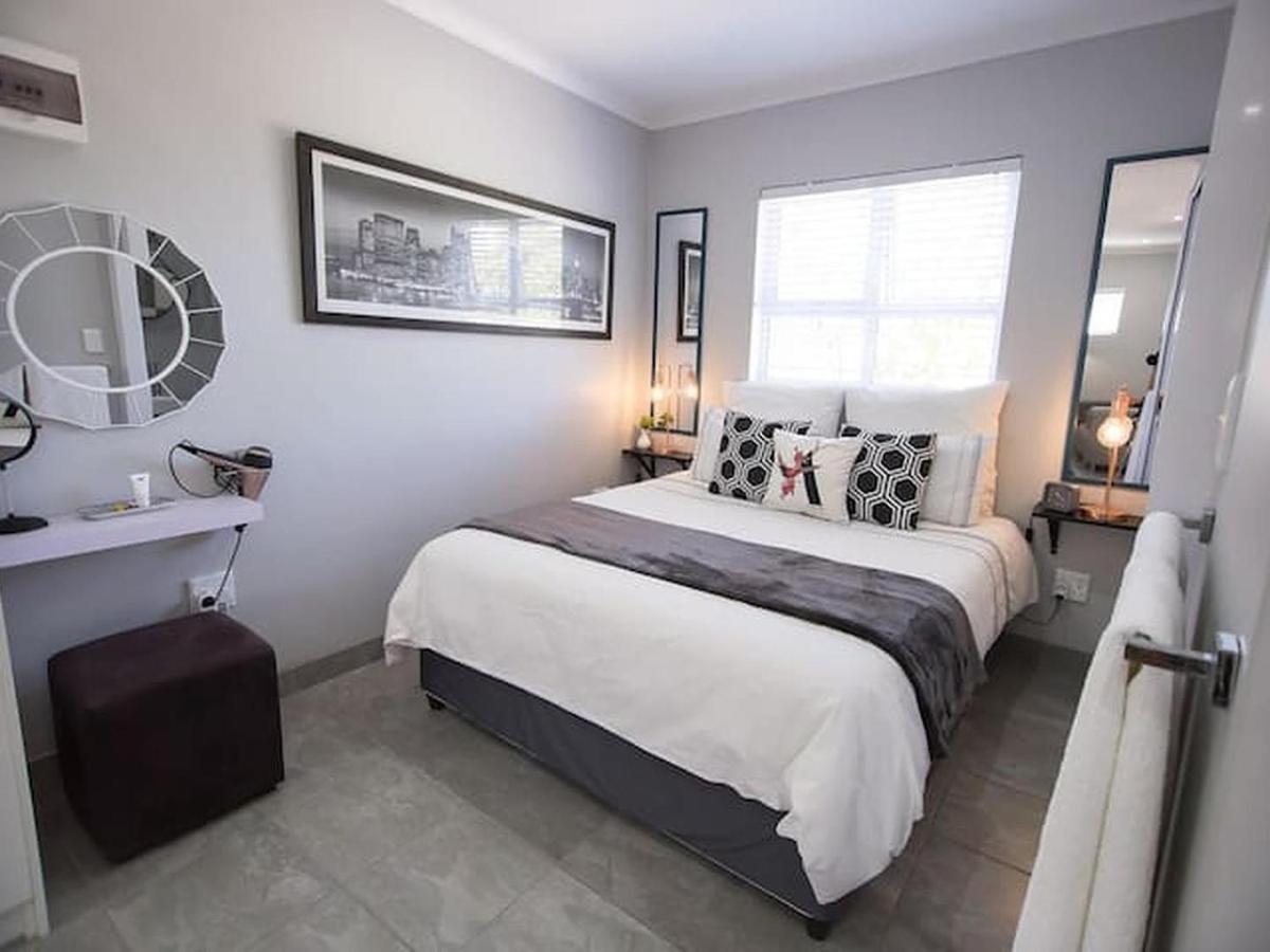 Studio On Bourdeaux Пероу Екстер'єр фото